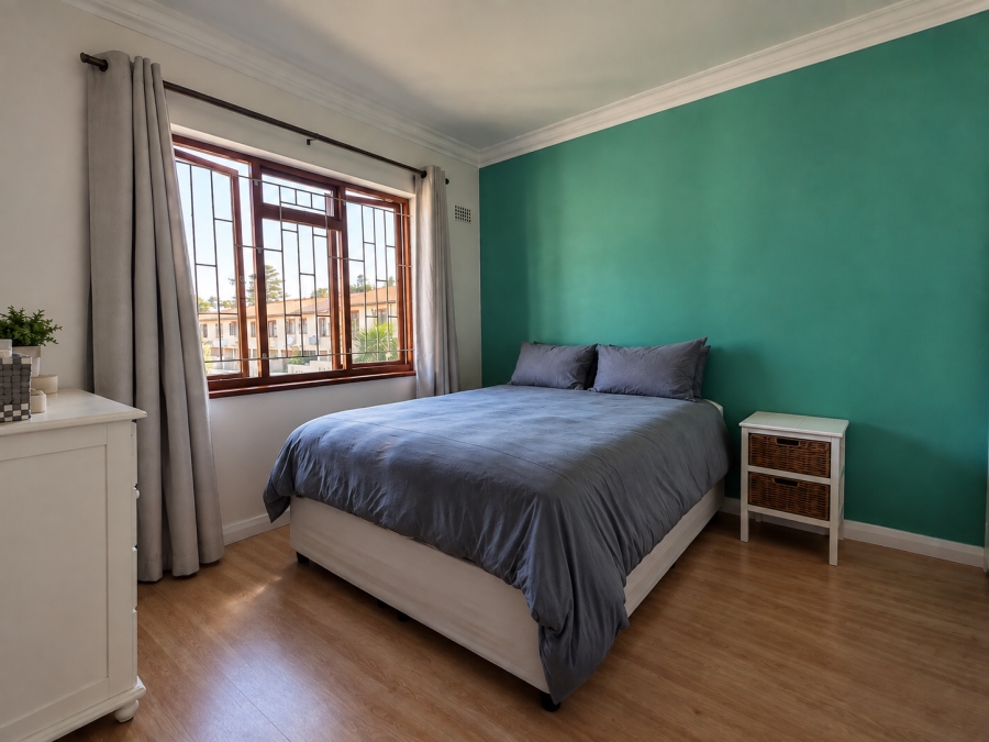 3 Bedroom Property for Sale in Wynberg Western Cape